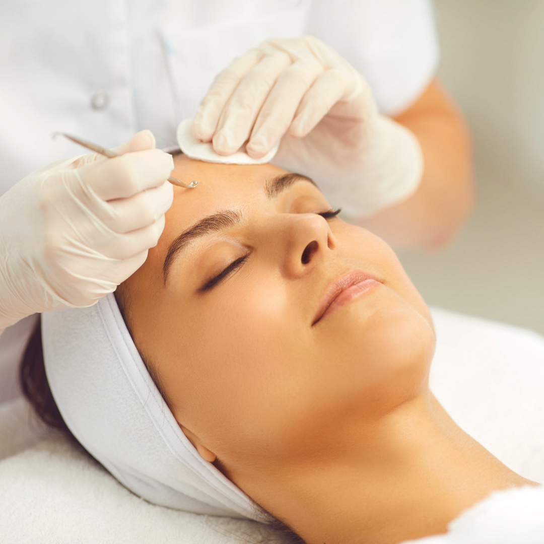 Dermaplane Facial